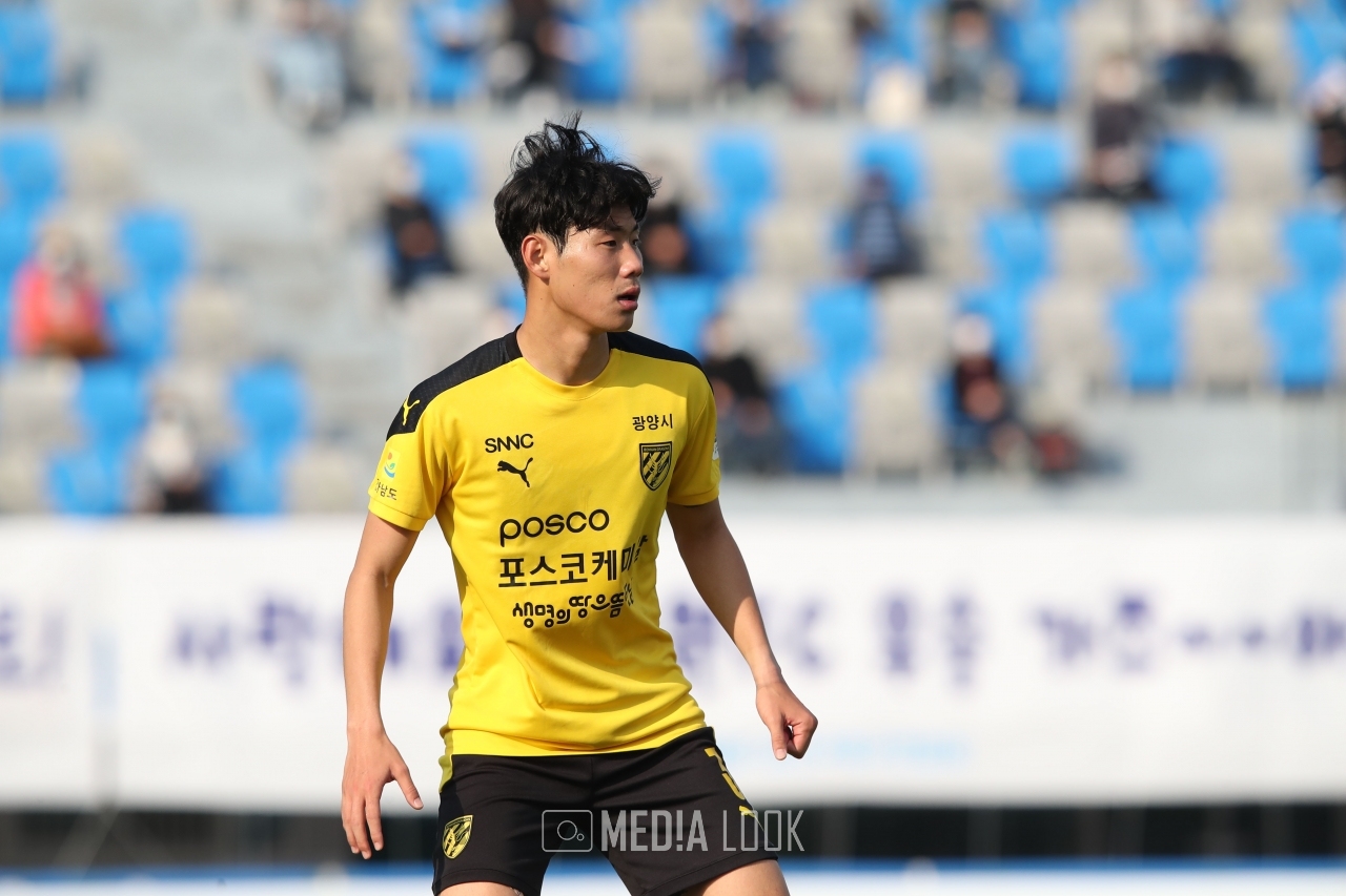 18일에 열린 K리그2 24라운드 수원FC와의 경기에서 결승골을 기록한 전남의 박찬용 / 사진 = 한국프로축구연맹