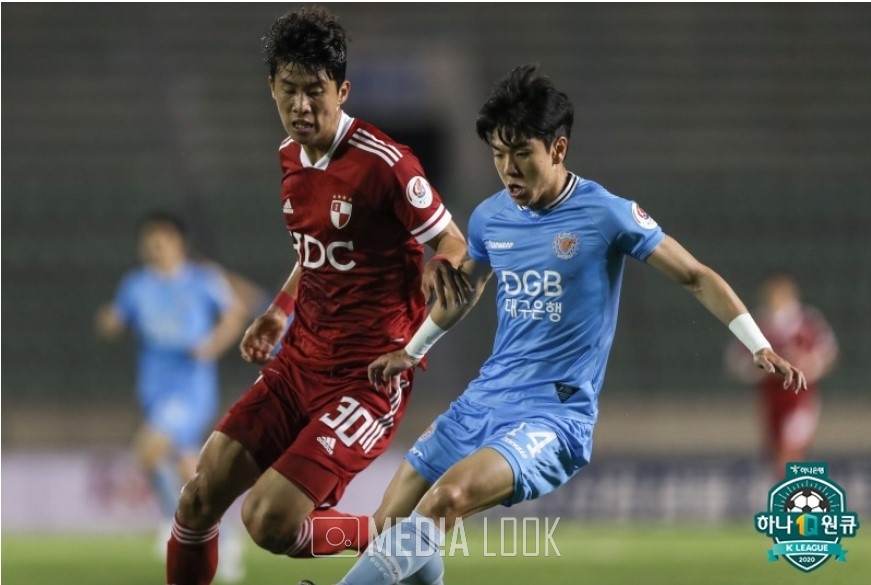 강원FC로 이적하는 김대원 / 사진 = 한국프로축구연맹
