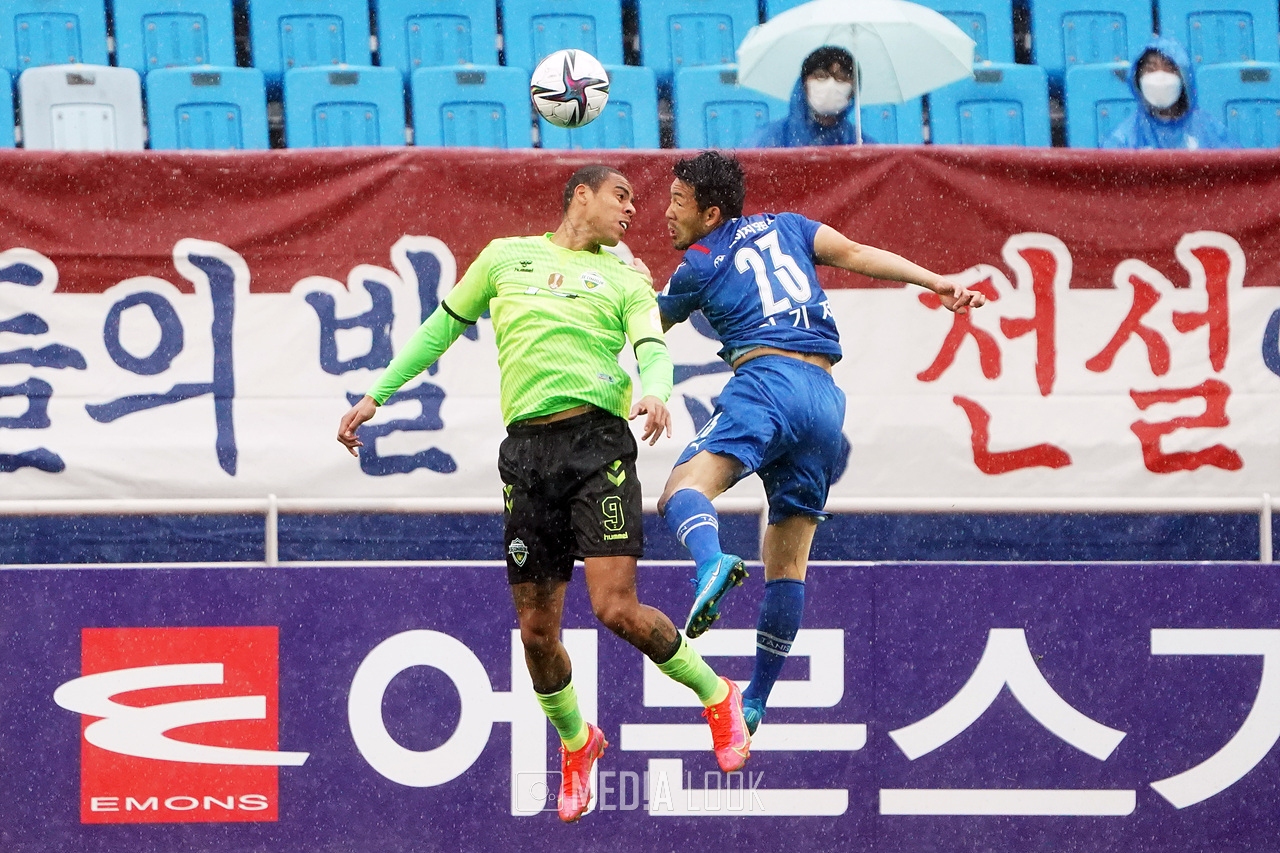 수원삼성과 전북현대의 하나원큐 K리그1 2021' 7라운드 경기가 수원월드컵경기장에서 3일 열렸다. / 사진 = 진영석 기자