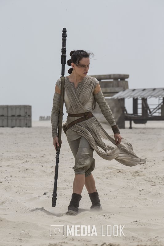 Star Wars: The Force Awakens..Rey (Daisy Ridley) ..Ph: David James..?Lucasfilm 2015