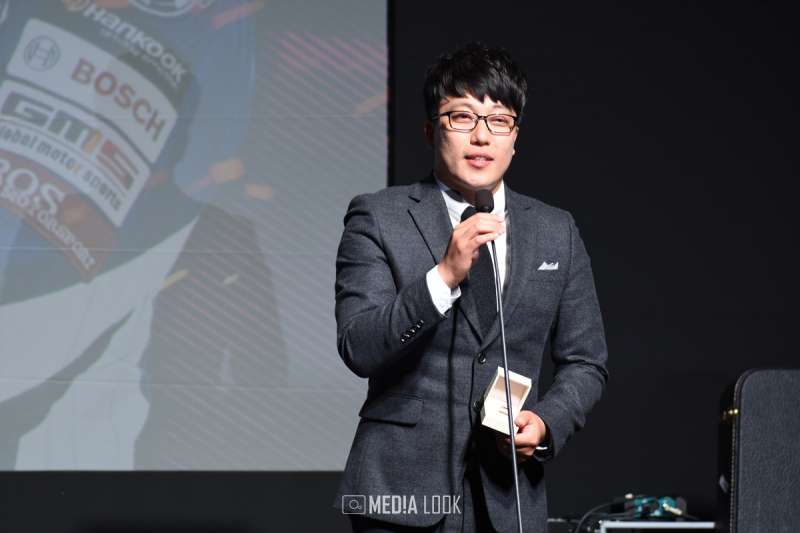 100경기 ‘기록상’ 수상자 서한퍼플모터스포트 김중군 선수
